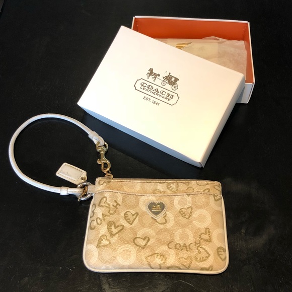 Coach Handbags - Poppy Coach Leather Wristlet